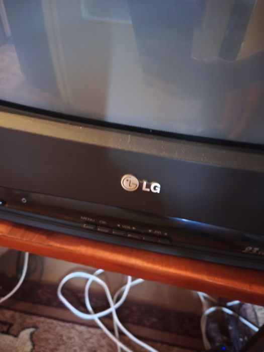 Телевізор LG робочий самовивіз
