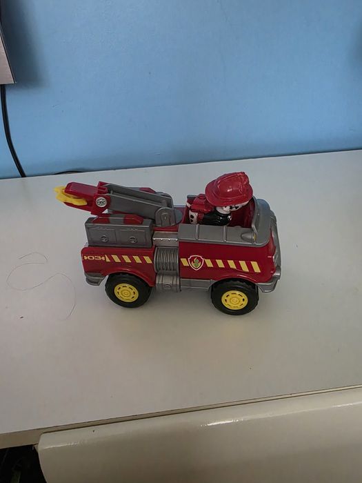 Straż pożarna psi patrol Marschal