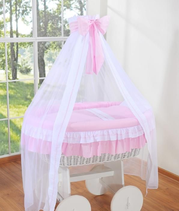 Alcofa- berço de bebé ate 9 mes, tudo incluído