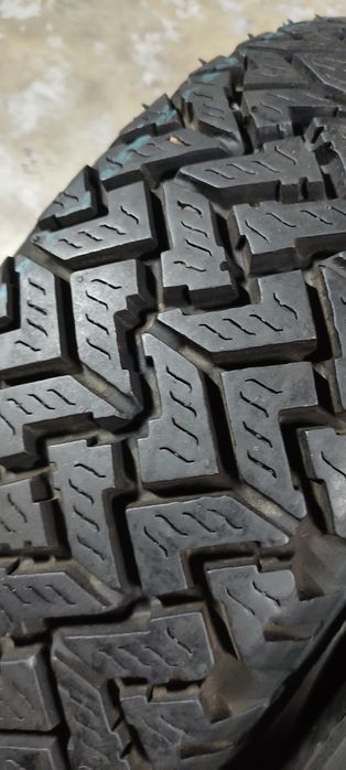 Pneus 205/55/16  semi novos