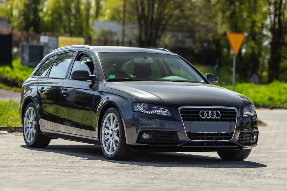 Audi A4 Avant Bi-Xenon+LED, Navi !!
