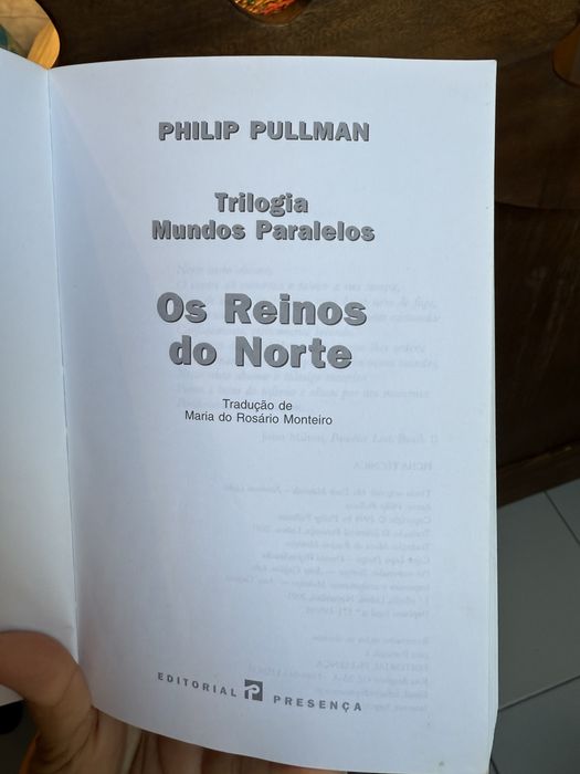 Livro “Os Reinos do Norte” de Philip Pullman