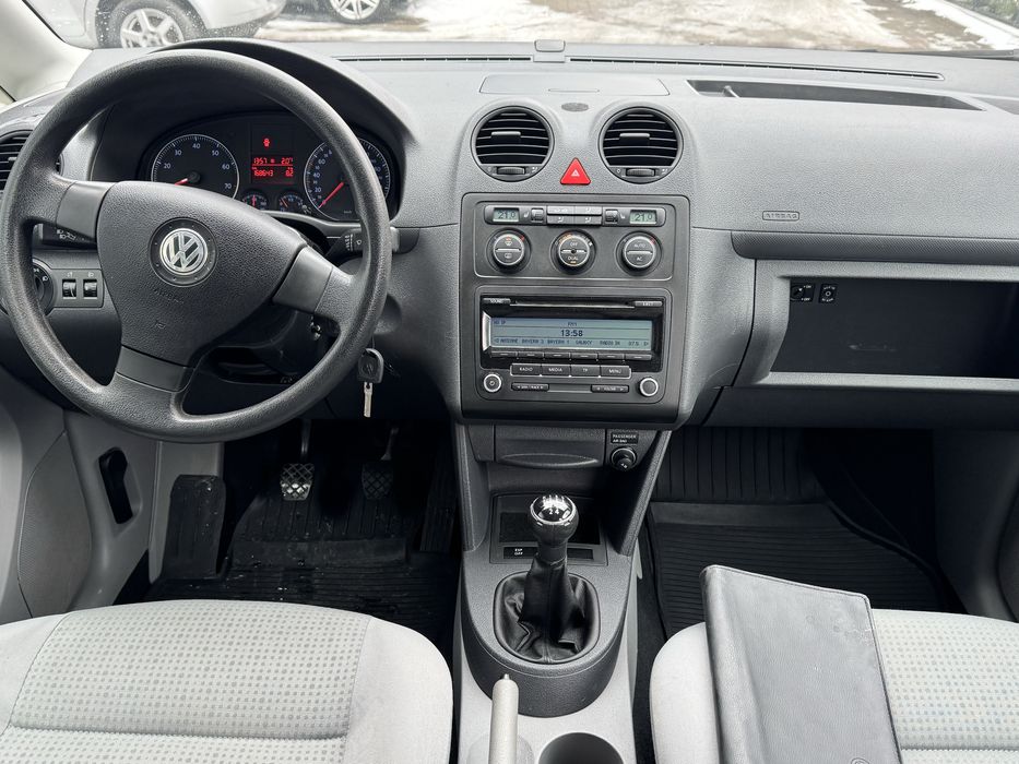 VW Caddy 1.6 MPI 102 KM sprowadzony 2009 opłacony klimatronic