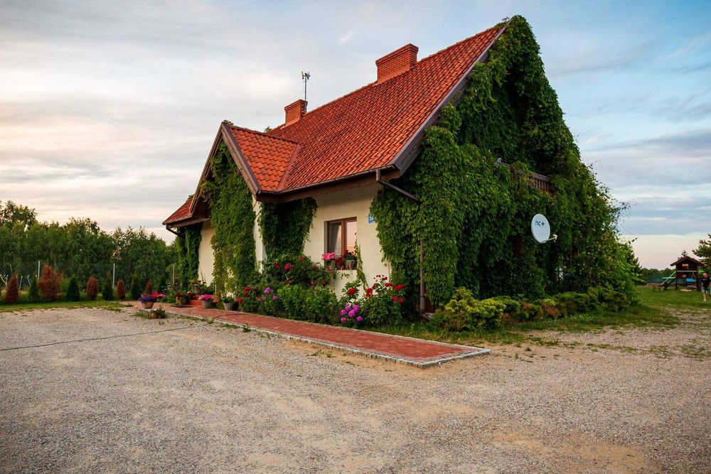 Mazury pokoje noclegi agroturystyka Mikolajki  staw