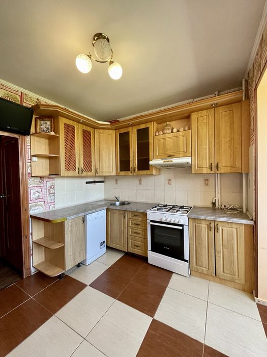 Квартира з автономкою на Малікова