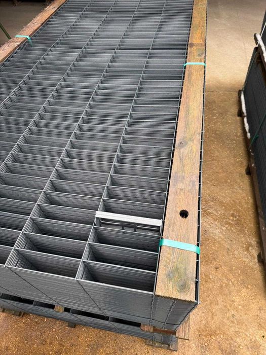 Panele ogrodzeniowe 123 wys - 51 drutów Ral 7016 Grafit  Light Fi 3,2