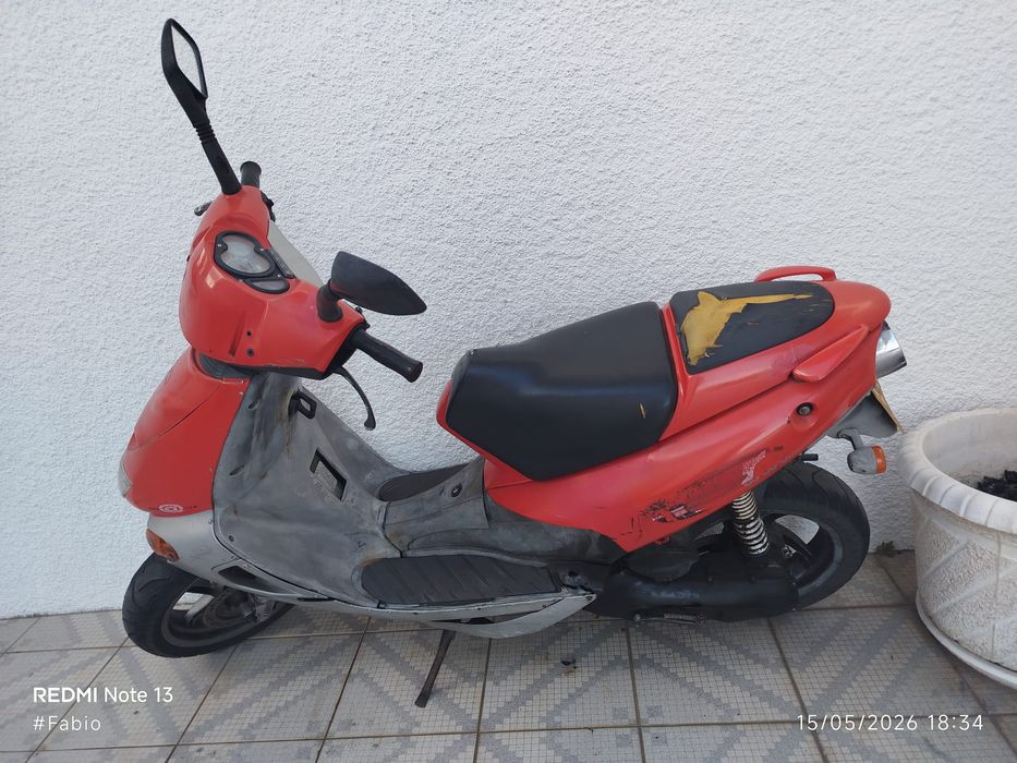 Scoter aprilha 50 cc