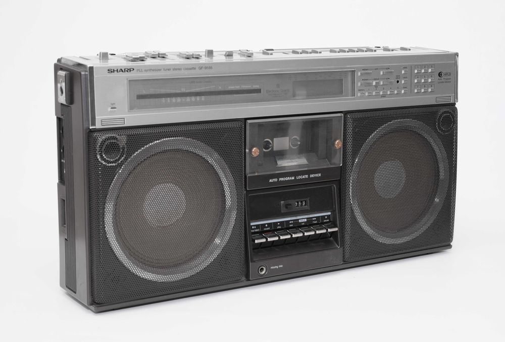 Radio magnetofon BOOMBOX SHARP GF-9595