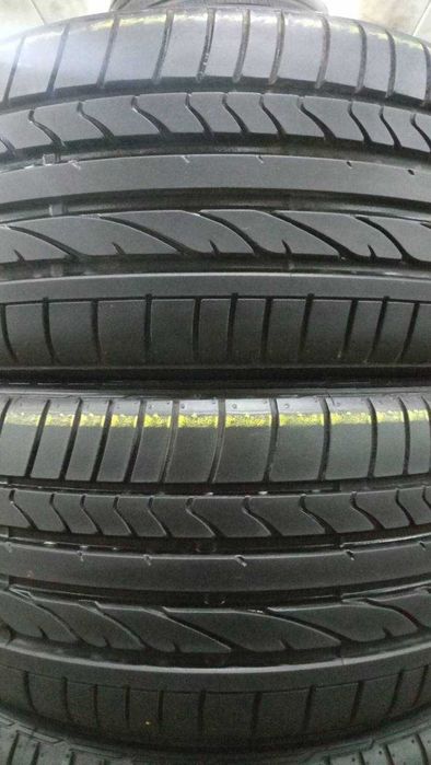 Літні шини Бріджстоун 245/40/19 Bridgestone RE 050A БУ зал.95%  протектор, резина