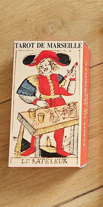 karty PIATNIK tarot marsylski jak nowy!