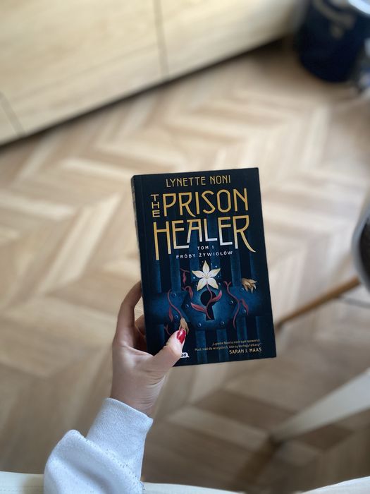 „The Prison Healer” tom 1, próby żywiołów, Lynette Noni