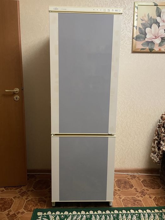 Продам холодильник Calex combi