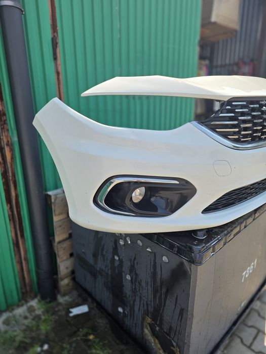 Fiat tipo zderzak przod bialy  5d kombi