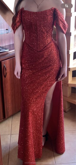 Продам випускну сукню