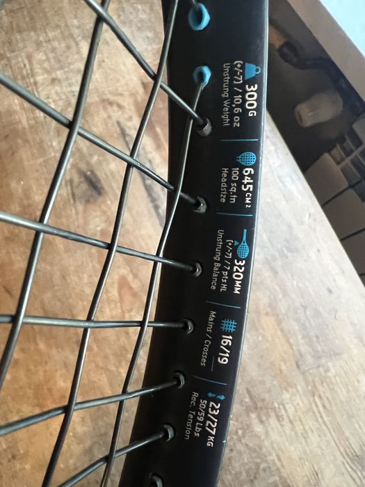 Babolat Pure Drive 100