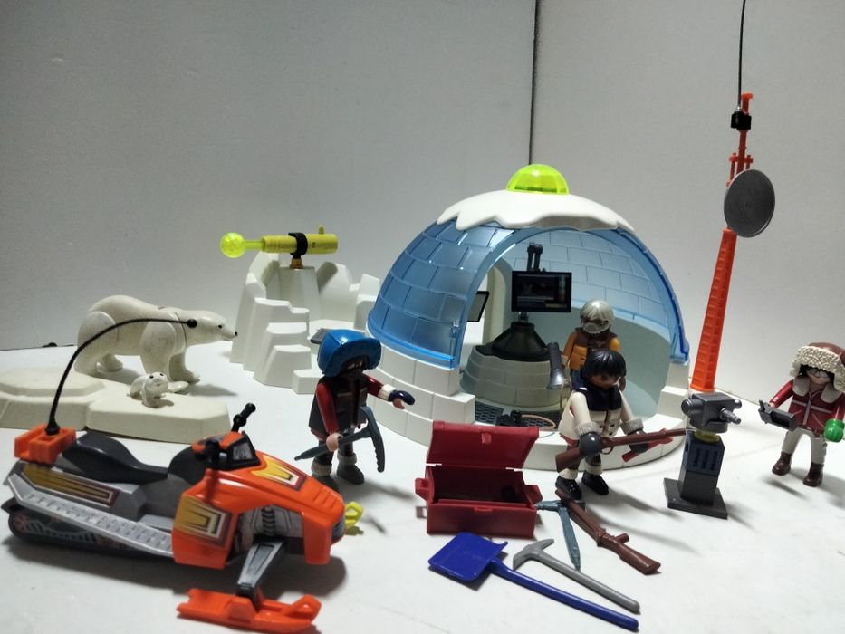 Playmobil stacja polarna z załogą