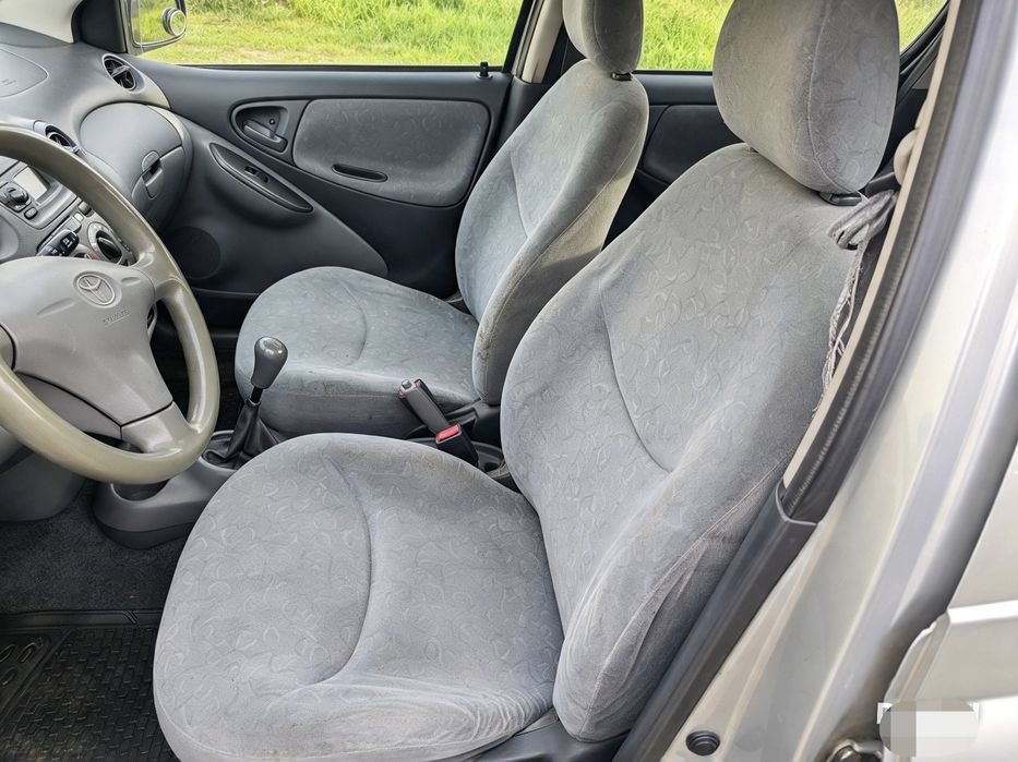 Vendo Toyota Yaris