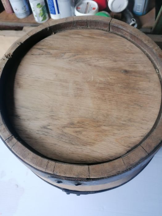 Stara drewniana beczka