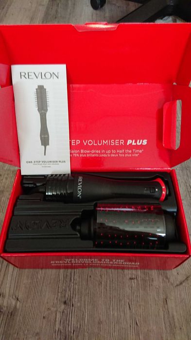 Фен-щетка Revlon Salon One-Step Volumiser Plus