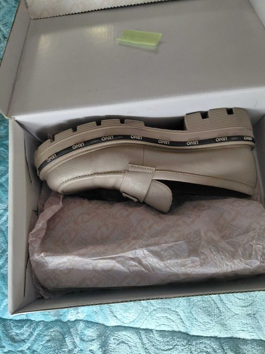 Vendo sapatos novos