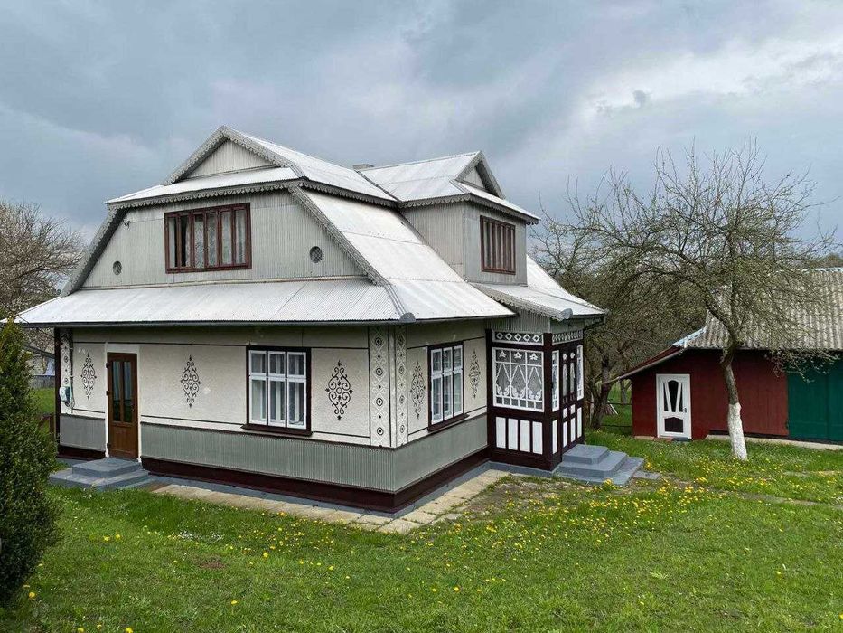 Будинок в Карпатах з ділянкою, обмін на квартиру, розтермінування.