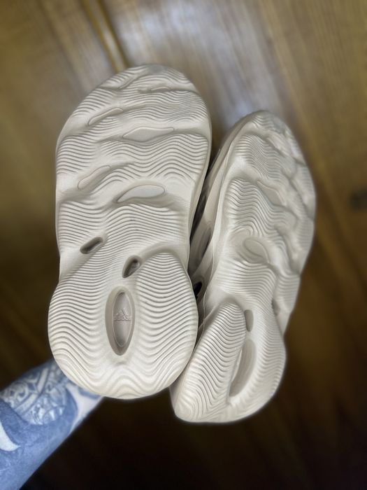 Adidas Yeezy Foam Runner оригинал абсолютно новые 38-39