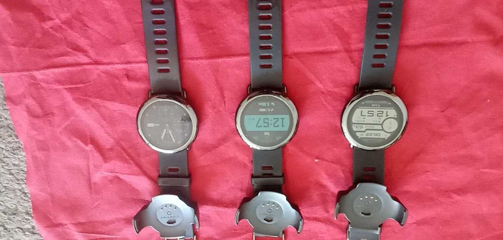 8 Smartwatches venda do conjunto ou separado,ler e ver até ao fim.