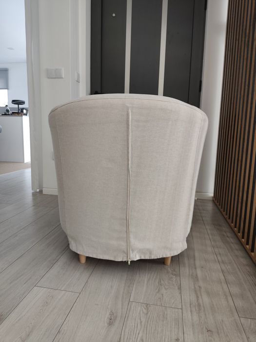 Cadeirão / Poltrona com capa bege