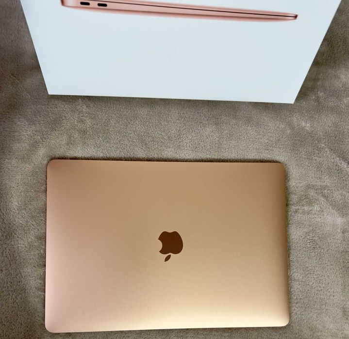 MacBook Air M1 16GB/256GB  stan jak nowy