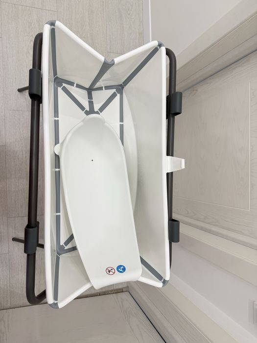 Набір Stokke Flexi Bath: ванночка складна, адаптер, підставка