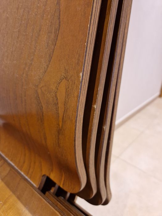 Cadeiras  castanhas ikea