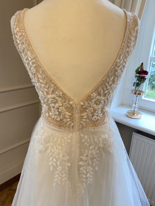 suknia slubna nowa 38