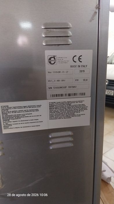 Forno para pizzas ou croissant como novo  profissional