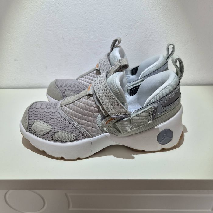 Кросівки WMNS Jordan Trunner LX, US7.5 EU38.5 24  IM6661 981