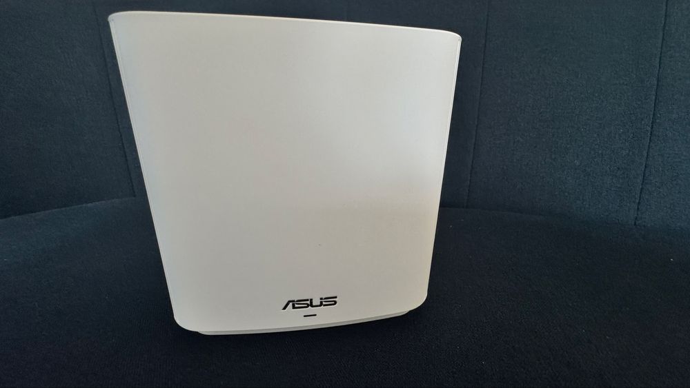 Asus ZenWiFi ET9  wifi 7    2.4 ГГц, 5 ГГц, 6 ГГц