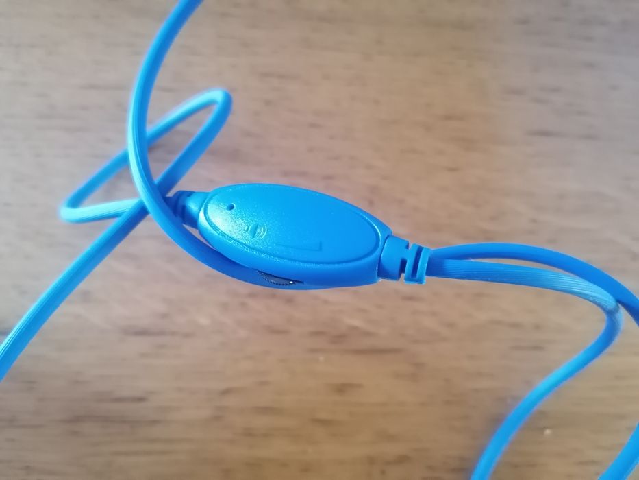 Auscultadores Azuis Novos