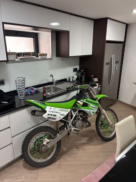 Vendo Kawasaki KX 85