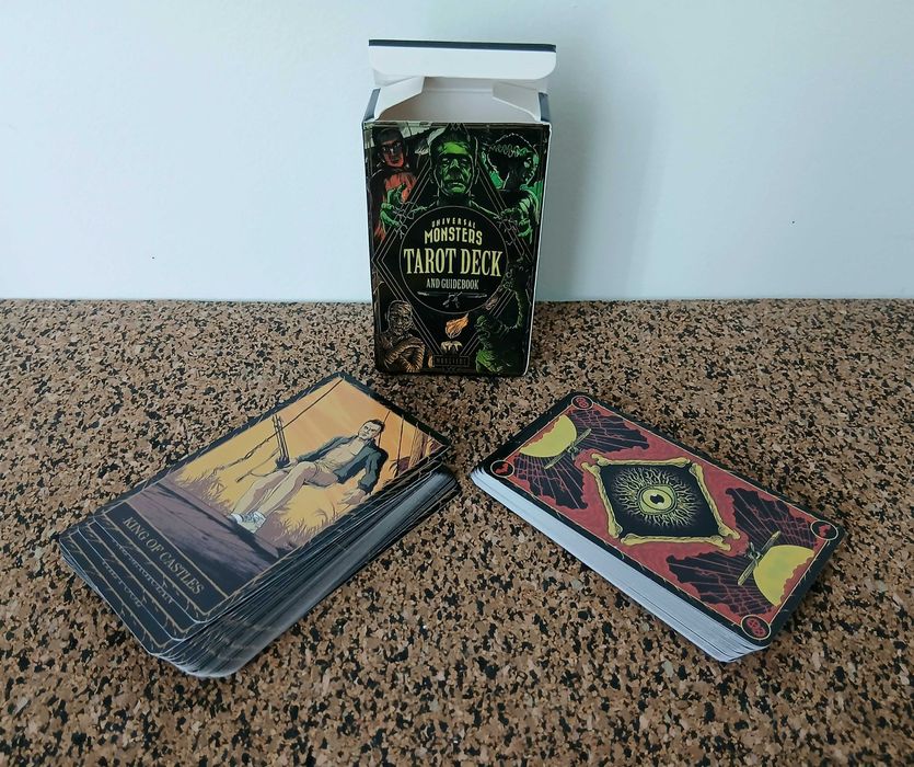 Tarot - Universal Monsters Tarot Deck