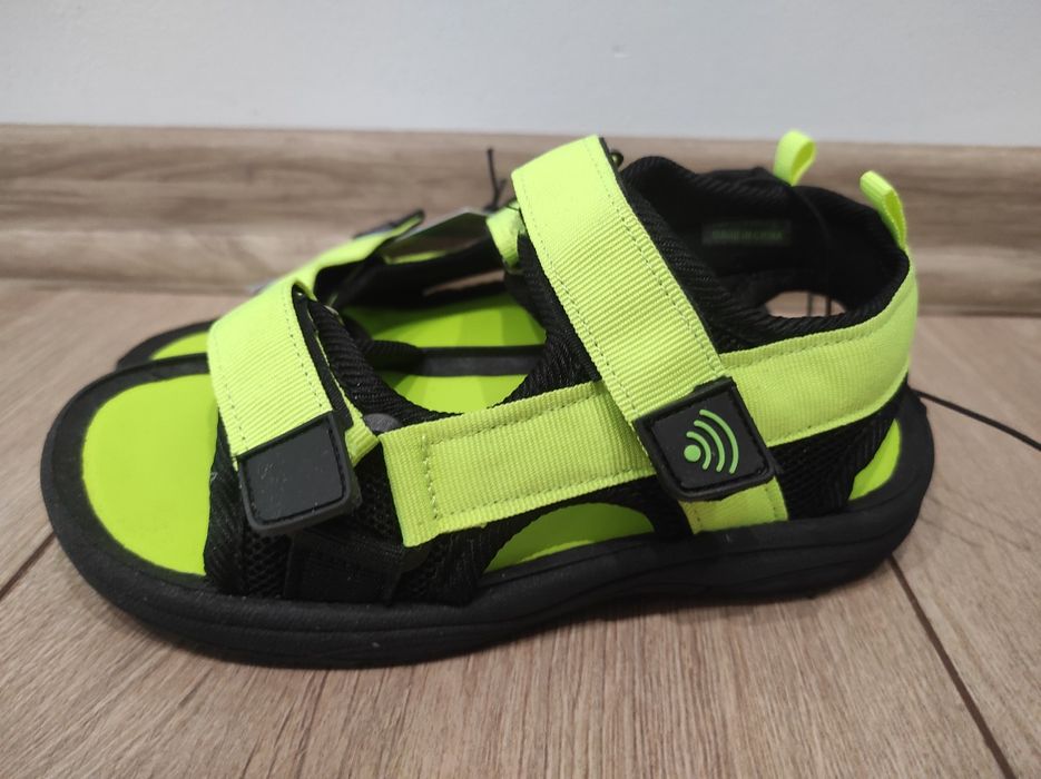 Sandały chłopięce Sinsay nowe z metką r.29