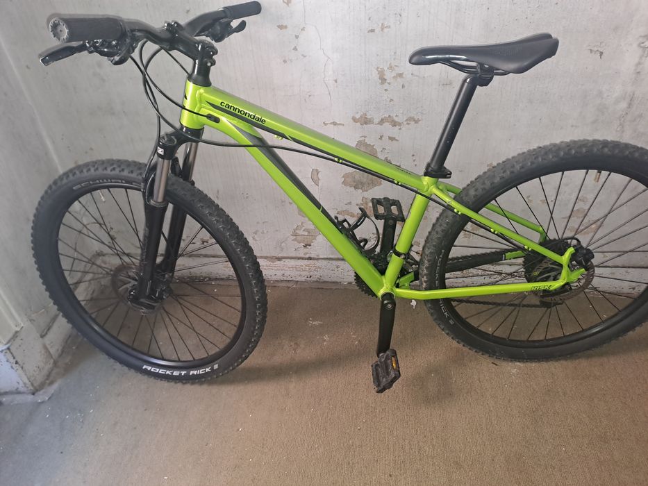 Bicicleta btt canondale.