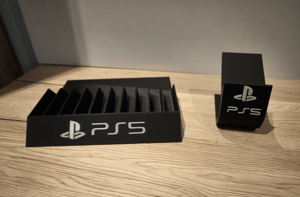 Stojak na gry i pada Ps5 napis fluorescencyjny