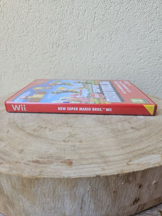 New Super Mario Bros. Wii - Nintendo Wii - Complete with Manual