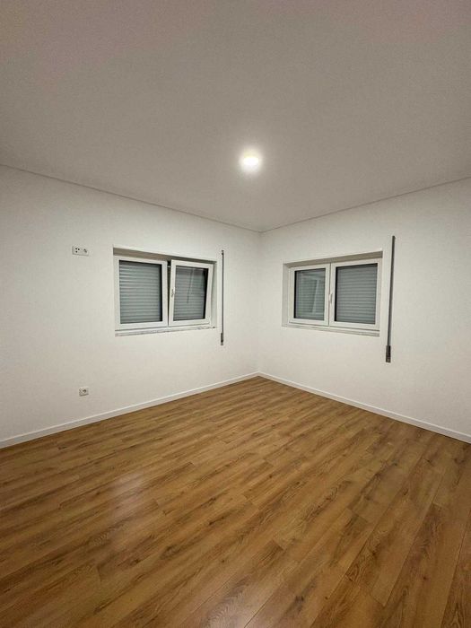 Apartamento T2 totalmente remodelado em Vale de Grou