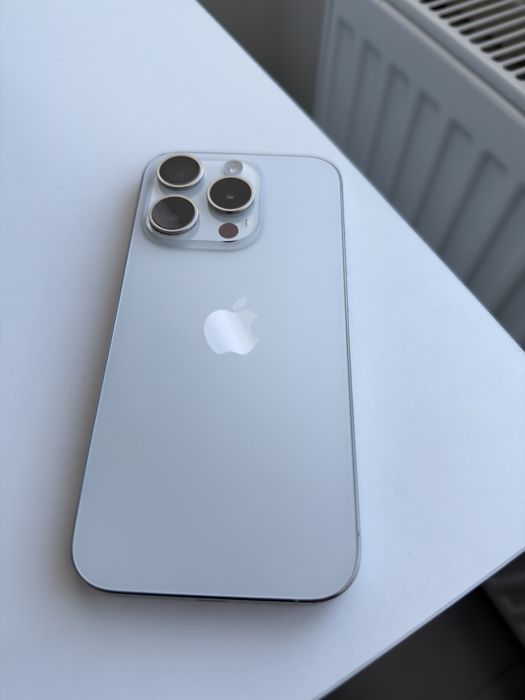 Apple iPhone 15 Pro 256GB White Titanium!! Sim+Esim!! 500$