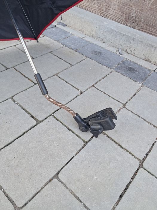 Parasol do spacerowki oddam