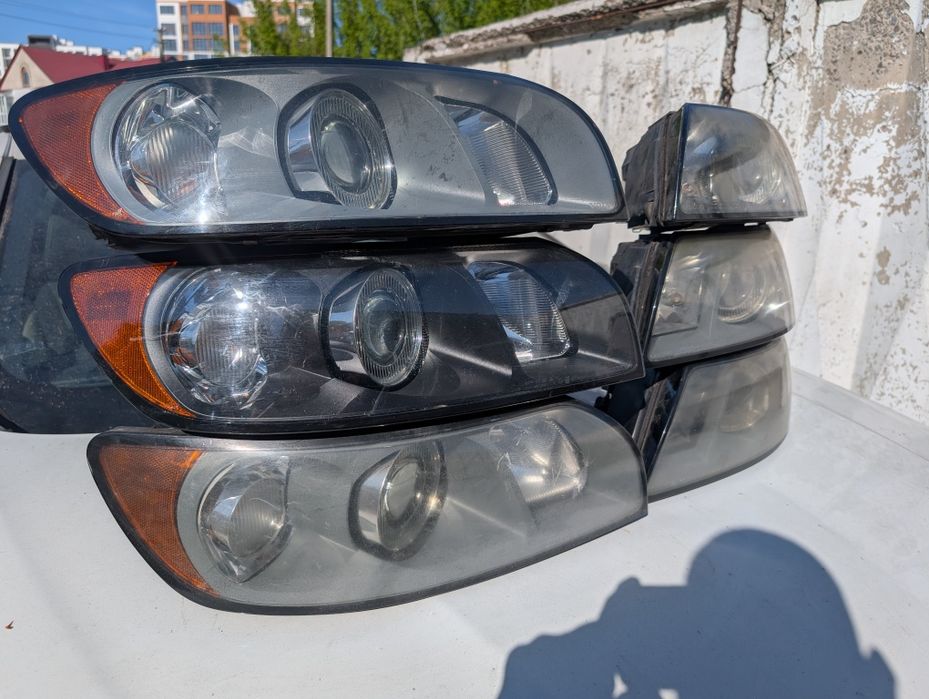 Передні фари дорест Volvo V50 S40 2004 2007 рік