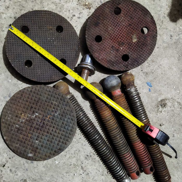 Гвинтовий механізм з лапою