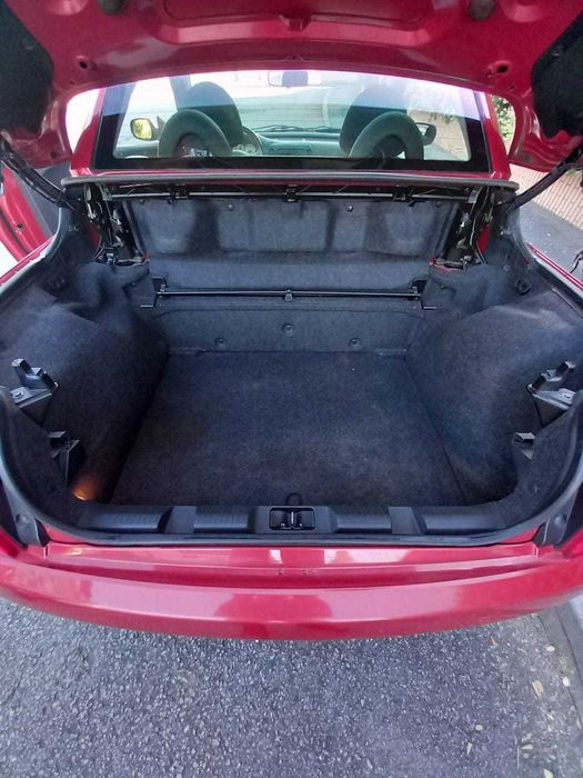 Nissan Micra CC 1.4 AC e JLL