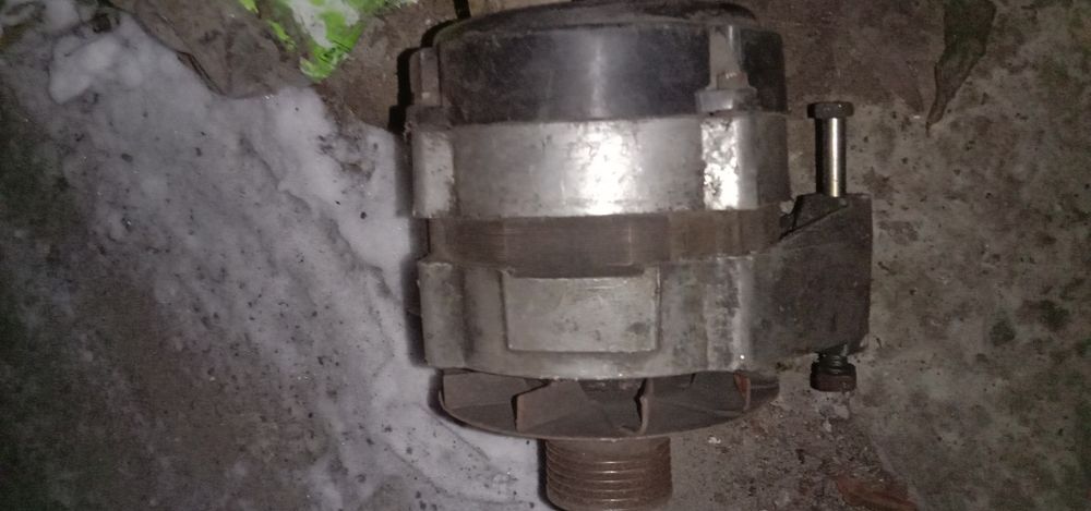 Продам генератор для двигуна 405/406