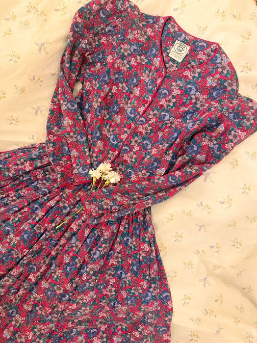 Вінтажна сукня від Laura Ashley